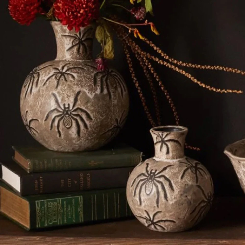 New Anthropologie Home Decor Halloween Creepy Crawler Ceramic Vase / Pitcher